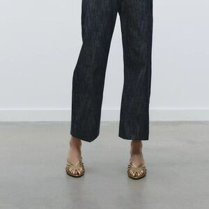 Zara  METALLIC EFFECT STILETTO HEEL SANDALS
GOLD 36